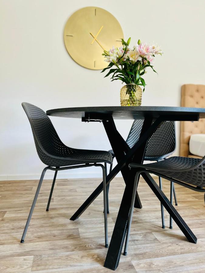 Apartman Mikulov Garden ภายนอก รูปภาพ