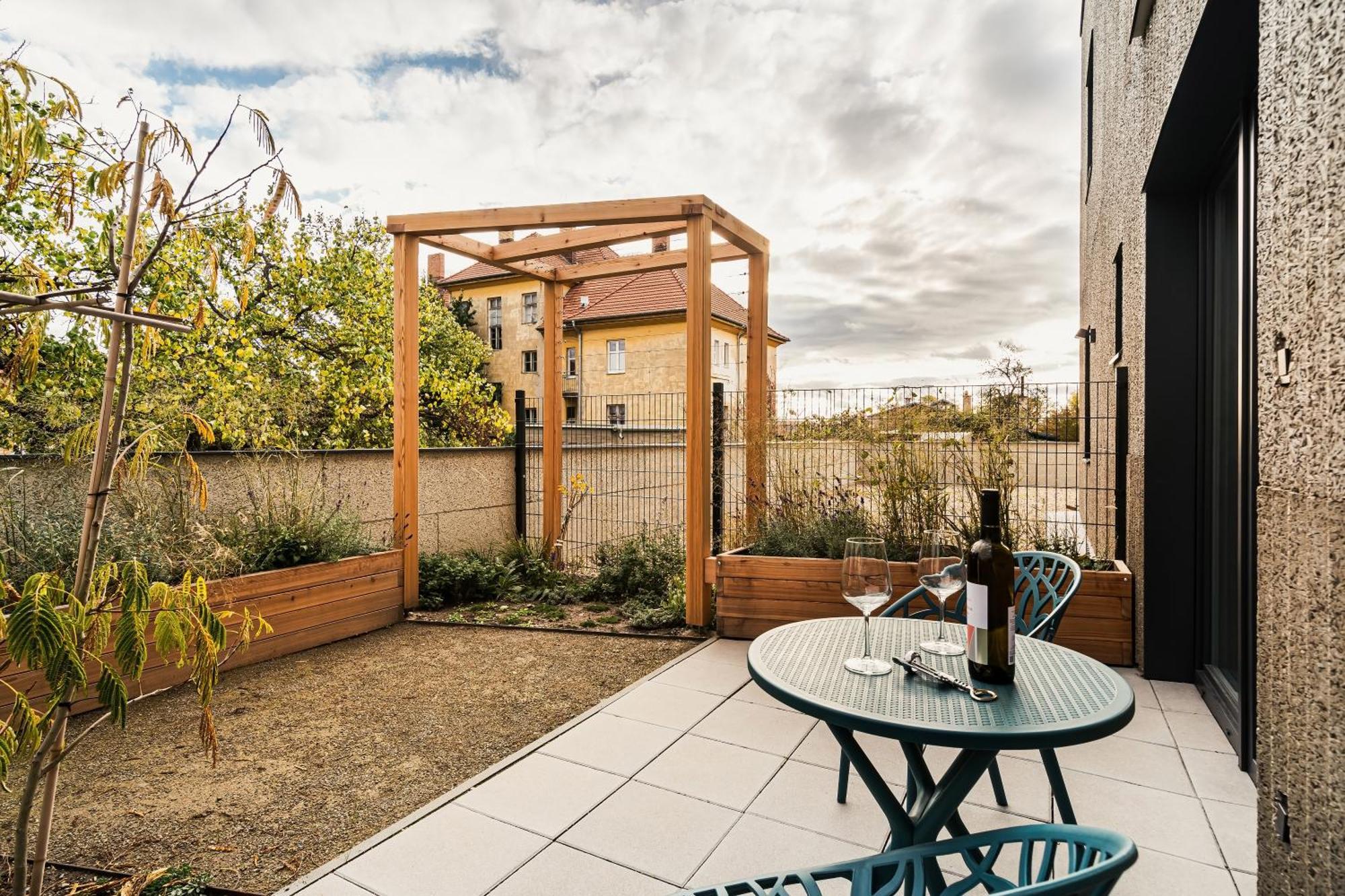 Apartman Mikulov Garden ภายนอก รูปภาพ